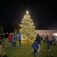 Rozsvícení vánočního stromu ve Velemíně